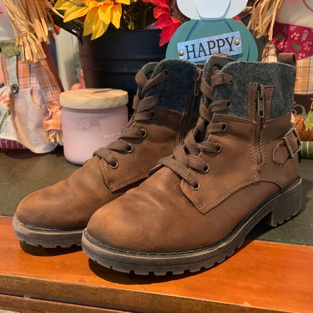 Girls ankle boots